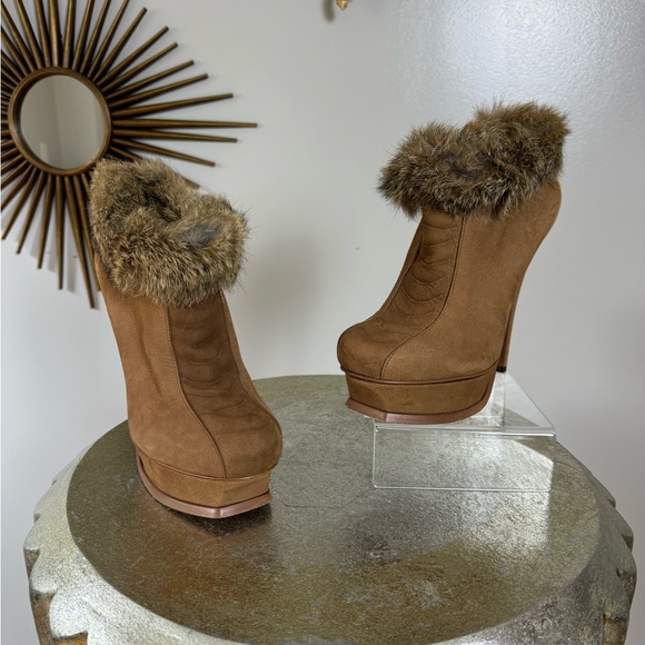 YSL - Tan Tribute Suede Booties w/ Fur Cuffs - Picture 3 of 15
